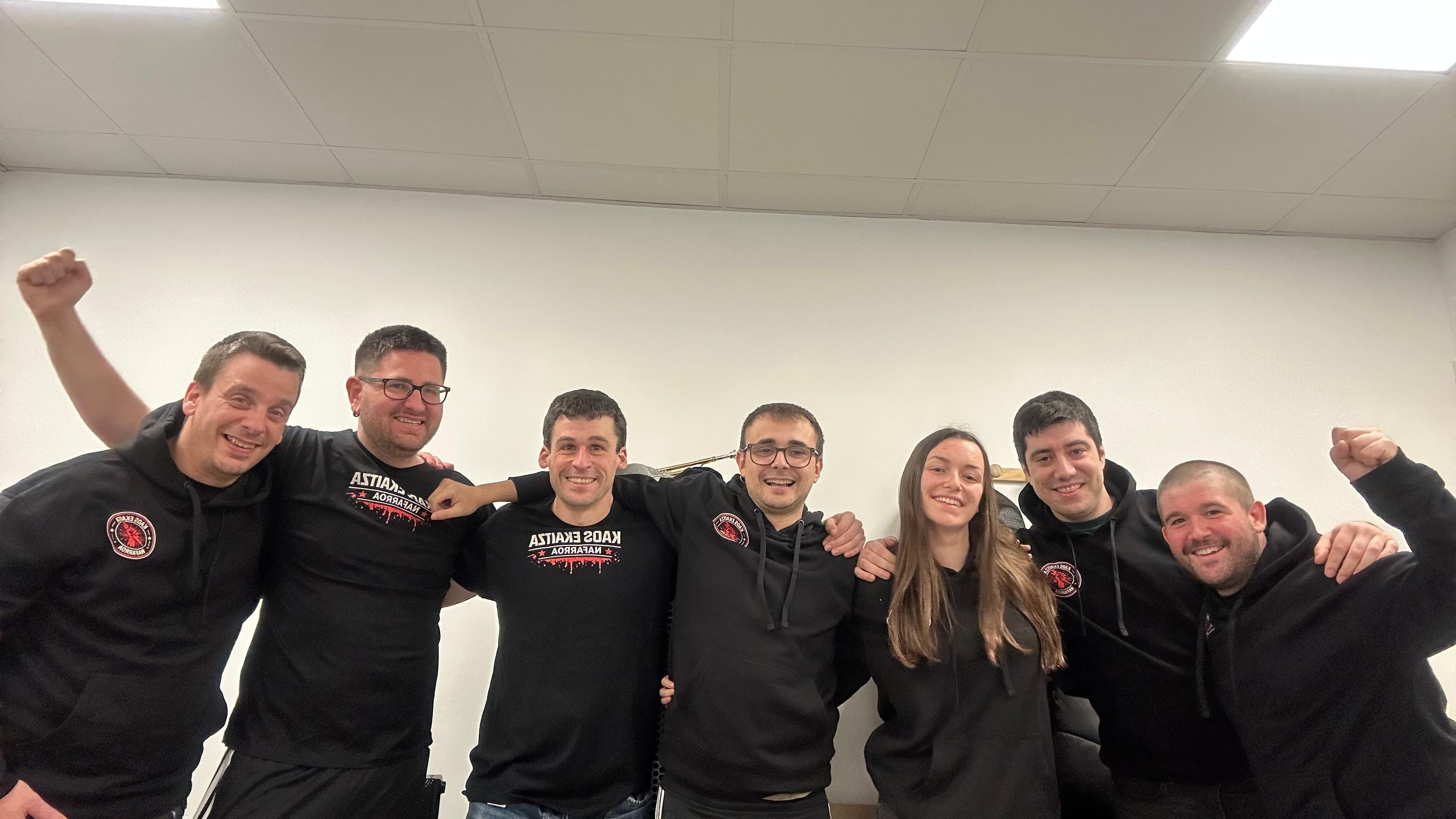 Kaos Ekaitza — taldea